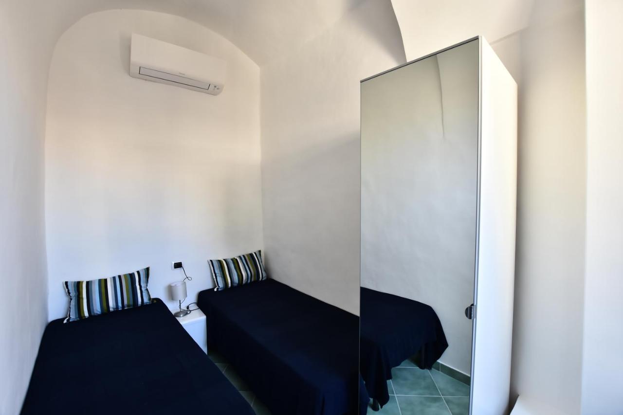Chiostro 2.0 Apartment Amalfi Bagian luar foto