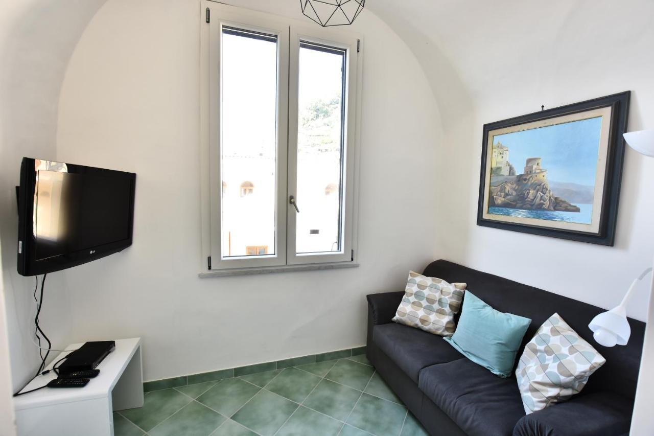Chiostro 2.0 Apartment Amalfi Bagian luar foto